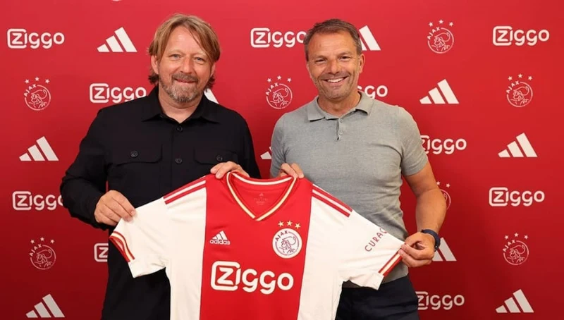 Ajax Amsterdam chìm sâu vào khủng hoảng còn vì Ten Hag đến MU 