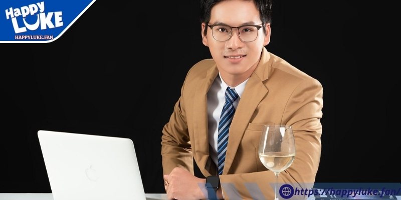 CEO Tomp Khang 3 Xây dựng thương hiệu giải trí online đẳng cấp